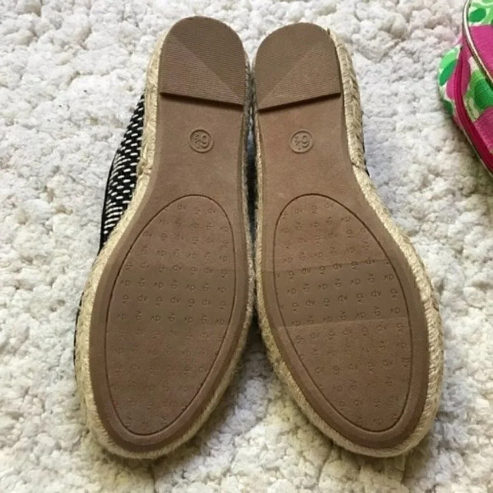 DV by Dolce Vita Desiree Aztec Espadrille Womans Sz 6.5
